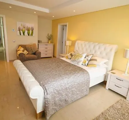 Vale Do Garrao Sleeps 8 Pool Air Con Wifi Villa Vale do Lobo